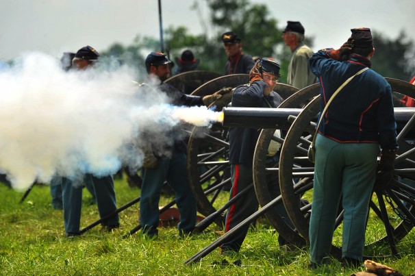 Gettysburg reenactment cannons.